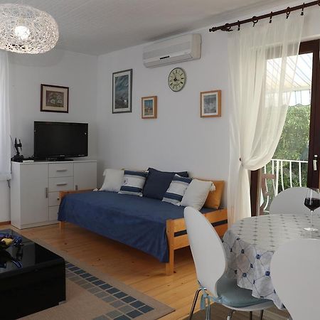 רוביני Apartments Knezovic מראה חיצוני תמונה