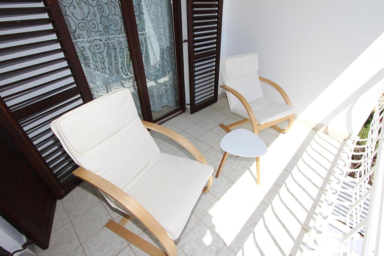 רוביני Apartments Knezovic מראה חיצוני תמונה