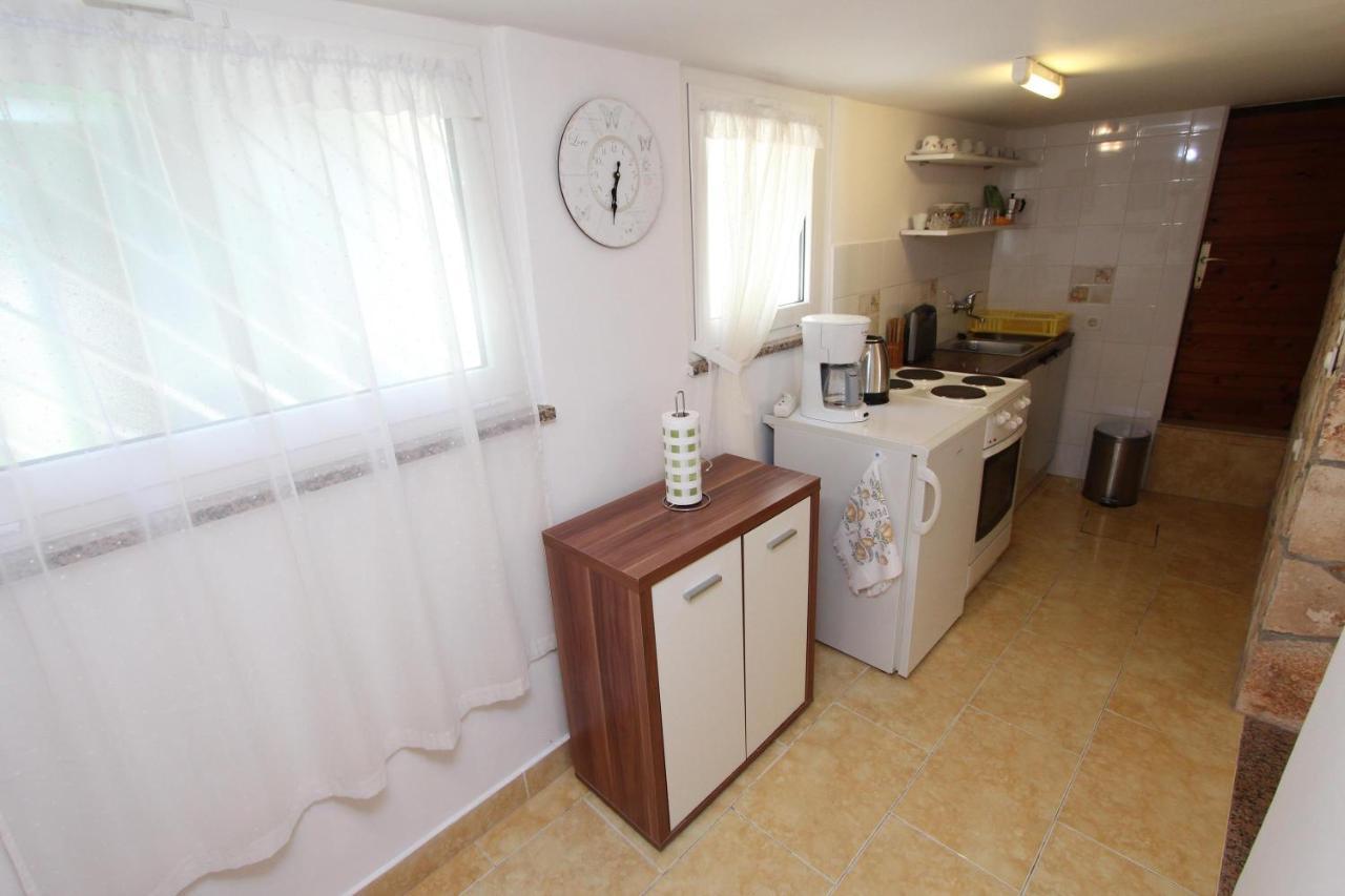 רוביני Apartments Knezovic מראה חיצוני תמונה