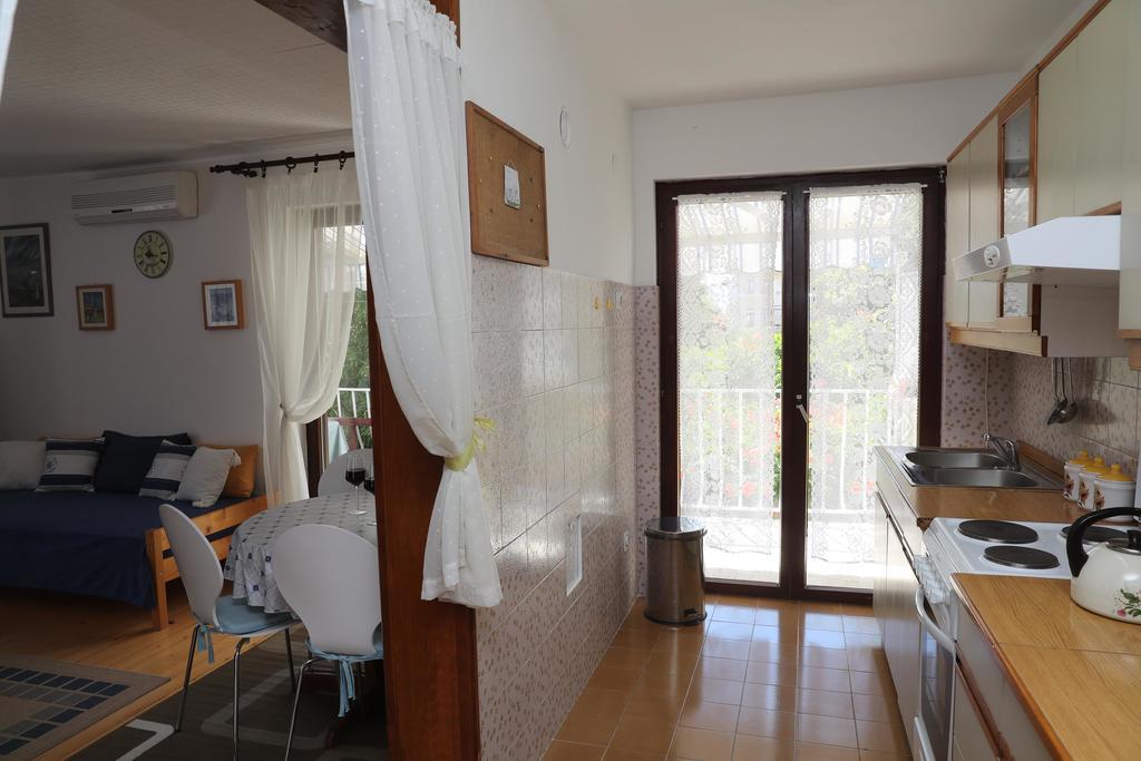 רוביני Apartments Knezovic מראה חיצוני תמונה
